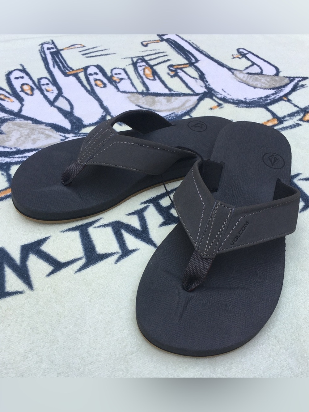 Volcom .• Victor Flip Flop Sandals in Grey Size 7 7.5 8